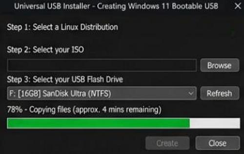 Universal USB Installer - Boot adathordozó készítő